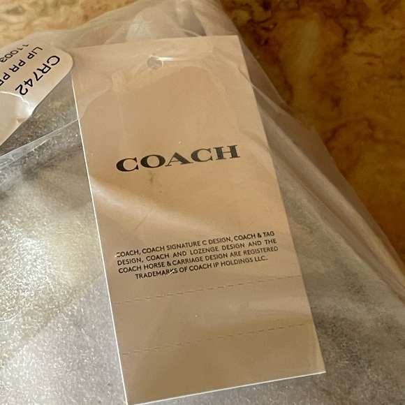 COACH Penn With Lip Print Shoulder Bag 💋 - Picture 7 of 11